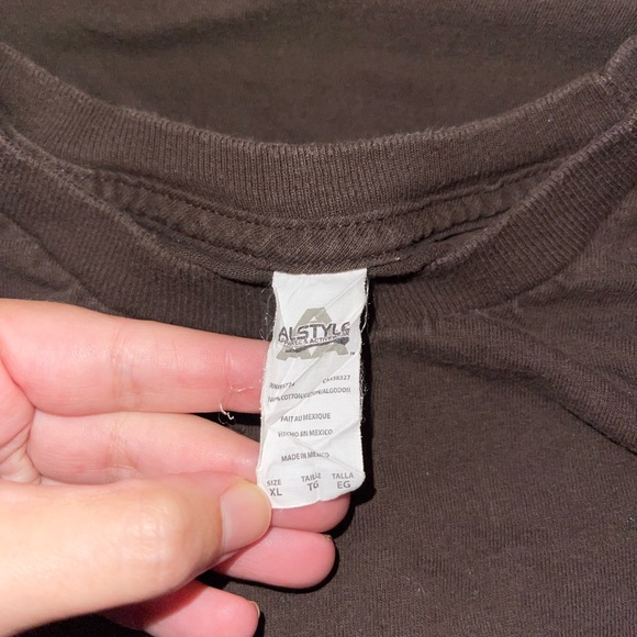 2000’s “Mary Jane” Tshirt - Picture 4 of 5